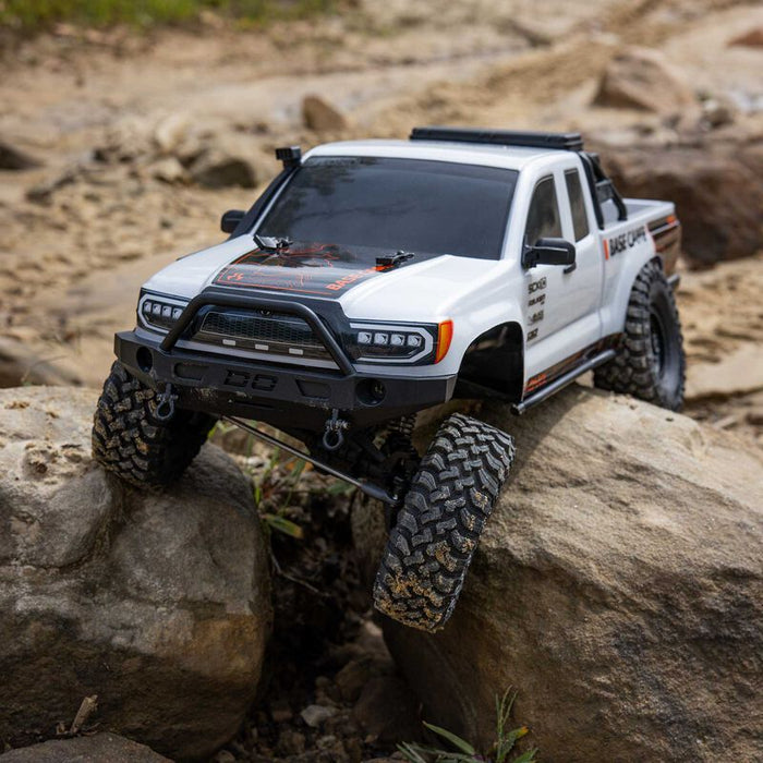 1/10 SCX10 III Base Camp 4X4 Rock Crawler Brushed RTR, White