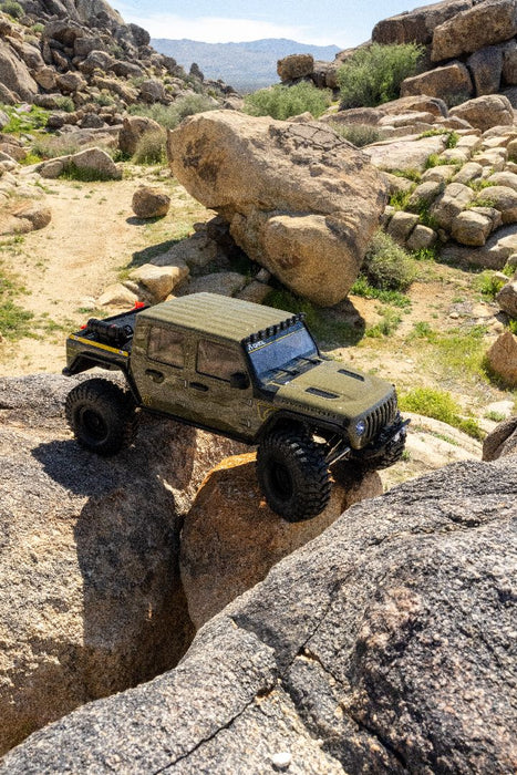 PRE-ORDER Axial 1/10 SCX10 III Jeep JT Gladiator 4X4 RTR - Green