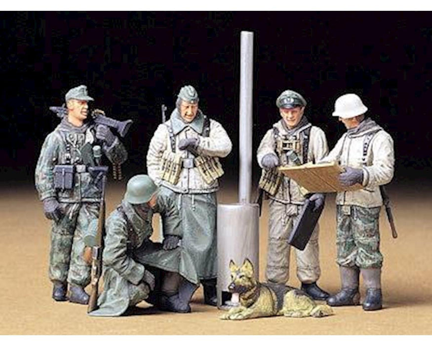 Tamiya 1/35 German Soldier Field Brief