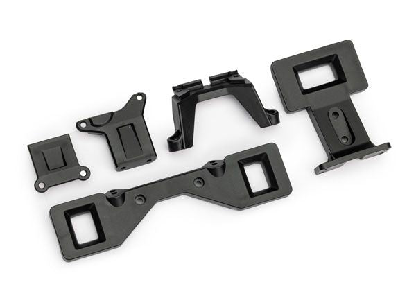 Traxxas Body mounts (front & rear)/ spacer, front/ body mount bracket, rear (2) (for clipless body mounting) (fits #3695 or 9495 transmission)