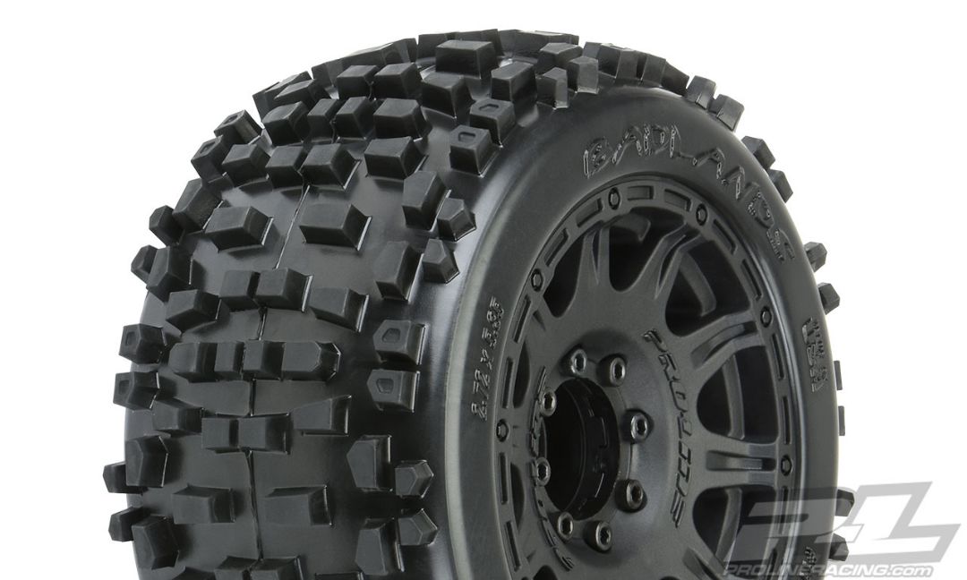 Pneus tout terrain Pro-Line Badlands 3,8" montés sur roues hexagonales amovibles Raid Black 8x32 (2) pour MT 17 mm avant ou arrière